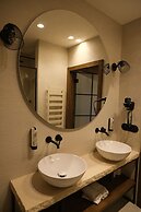 Dwór Bogucin Hotel & Restauracja