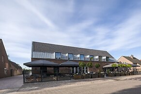 Hotel 46
