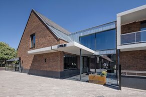 Hotel 46