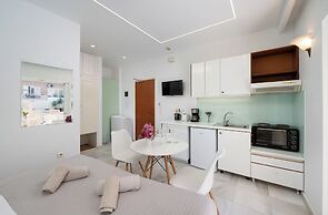 Bellevue Suites