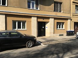 Fingerprint Tree Apartment