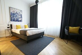 Fingerprint Tree Apartment