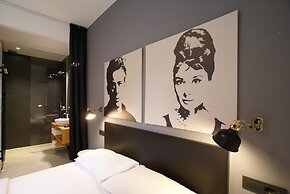 Fingerprint Tree Apartment