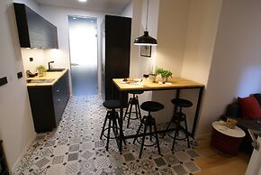 Fingerprint Tree Apartment