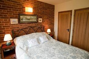 Lackford Lakes Barns