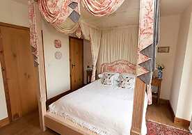 Lackford Lakes Barns