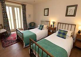 Lackford Lakes Barns