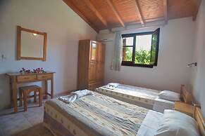 Alex Katerina Apartments