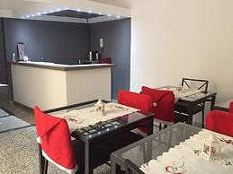 MB95 Mezzocannone Luxurious B&B