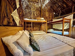 Mistica Island Hostel