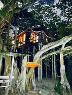 Mistica Island Hostel