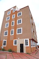 Plus 33 Hotel
