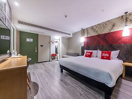 Ibis Chongqing Jiefangbei Pedestrian Street Hotel