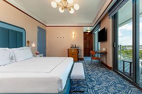 Mr. C Miami – Coconut Grove