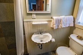 Serendipity Resort & Suites