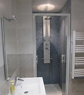 Chambres dans maison de vacances avec SPA extérieur