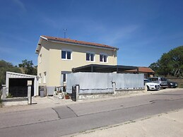 Chambres dans maison de vacances avec SPA extérieur