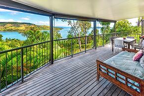 Heliconia 10 Newly Renovated House