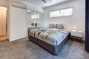 Heliconia 10 Newly Renovated House