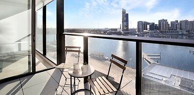 Orange Stay at Collins Wharf