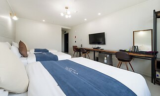 Andong CM Park Hotel