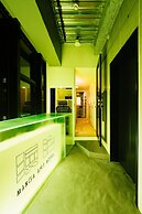 MANGA ART HOTEL, TOKYO - Hostel