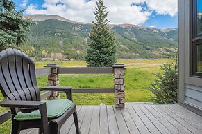 Private Home With A Beautiful Mountain Vista - Woods24 by RedAwning