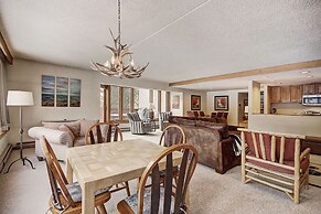 1777 Decatur 2 Bedroom Condo by RedAwning