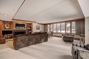 1777 Decatur 2 Bedroom Condo by RedAwning