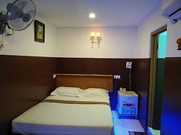 Grand Diamond Guest House