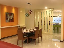 Rimbun Suites & Residences