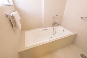 Rimbun Suites & Residences