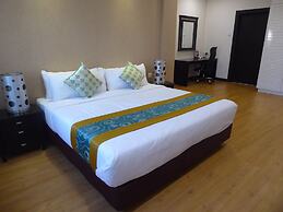 Rimbun Suites & Residences