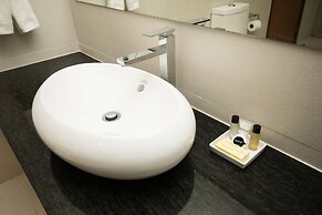 Rimbun Suites & Residences