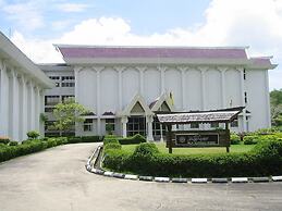 Rimbun Suites & Residences