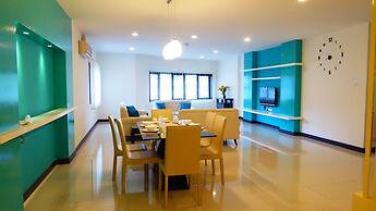 Rimbun Suites & Residences