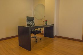 Rimbun Suites & Residences