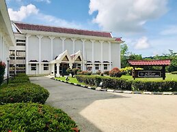 Rimbun Suites & Residences