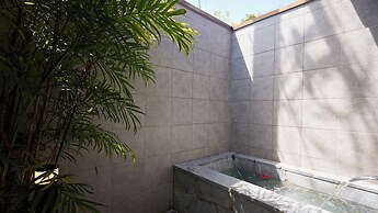 RERESO Okinawa churaumi