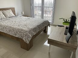 King Peter Apartments