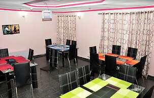 D'Luxx Villa & Suites