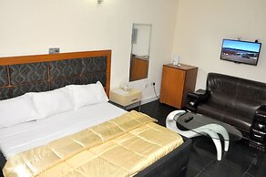 D'Luxx Villa & Suites