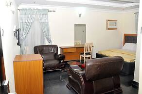 D'Luxx Villa & Suites