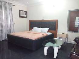 D'Luxx Villa & Suites