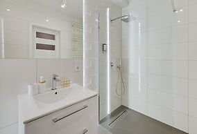 Downtown Apartments Riverside Aura Island