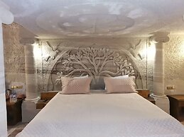 Lucky Cave Cappadocia