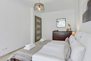 Chmielna Park by Downtown Apartments