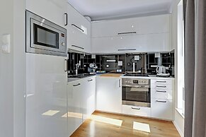 Chmielna Park by Downtown Apartments