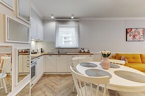 Chmielna Park by Downtown Apartments