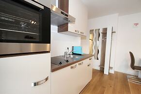 Christiano Apartments